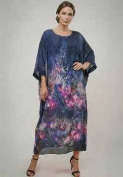 Rochie lunga dama vaporoasa oversized, croi amplu tip kaftan cu imprimeu artistic multicolor bleumarin imagine