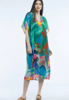 Rochie lunga de plaja tip poncho cu imprimeu pensulat multicolor imagine