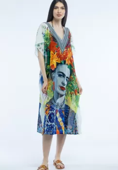 Rochie lunga de plaja tip poncho cu motive florale si Frida Kahlo imagine