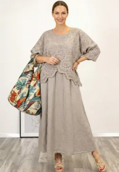 Rochie lunga din bumbac cu suprapunere, broderie perforata si croi lejer boem, bej inchis imagine