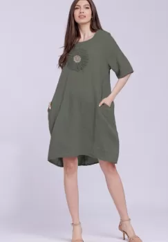 Rochie midi din in cu floare din paiete pe piept, kaki imagine