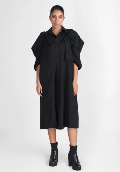 Rochie neagra oversize cu maneci bufante si ample imagine