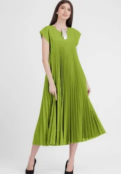 Rochie plisata A-line lunga, material fin si usor creponat, verde oliv imagine