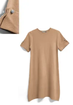 Rochie scurta A-line tricotata, cu maneca scurta si nasture decorativ, camel imagine