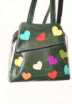 Rucsac verde smarald din piele naturala,cu inimioare colorate imagine