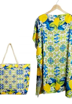 Set rochie tip poncho din matase si geanta mare de vara cu model mediteranean cu lamai pe alb, verde si albastru imagine