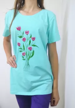 Tricou turcoaz, pictat manual ,cu lalele imagine