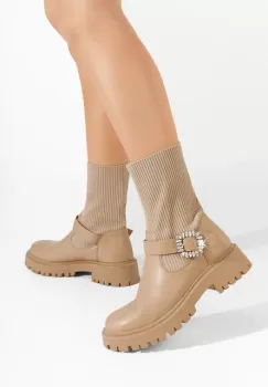 Ghete dama Taera kaki imagine