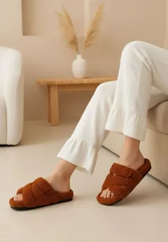 Papuci dama Merrill camel imagine