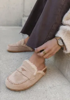 Saboti dama Mirania kaki imagine