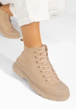 Tenisi inalti dama Nicki kaki imagine